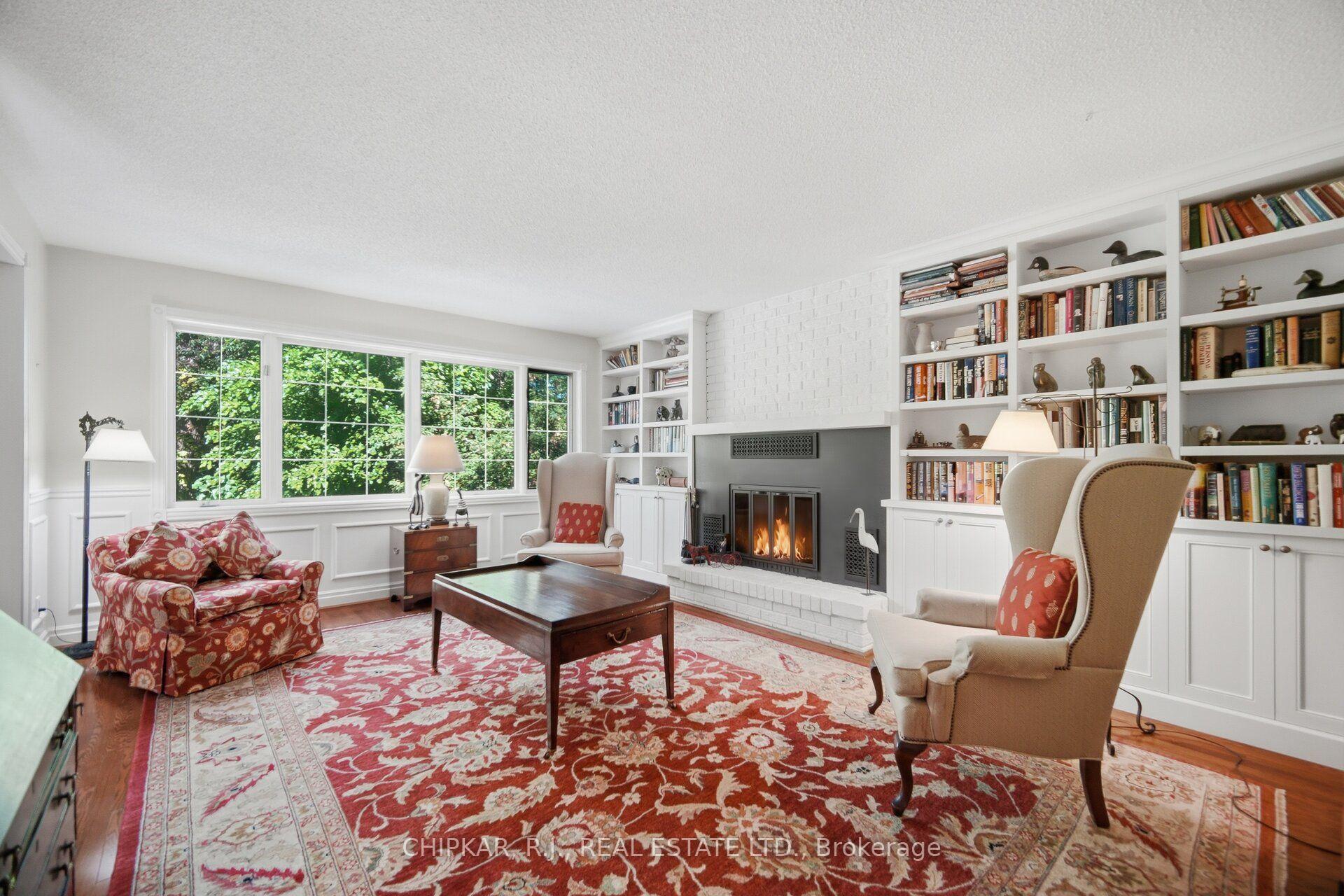 Photo 7 of 3 Esposito Court, Etobicoke, Eringate-Centennial-West Deane — HOMEH