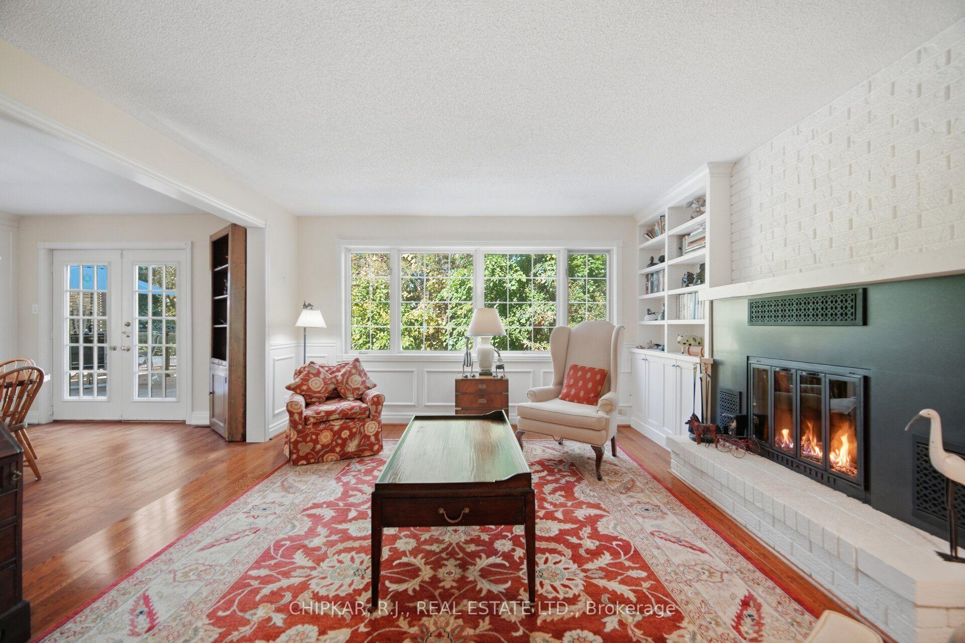 Photo 8 of 3 Esposito Court, Etobicoke, Eringate-Centennial-West Deane — HOMEH