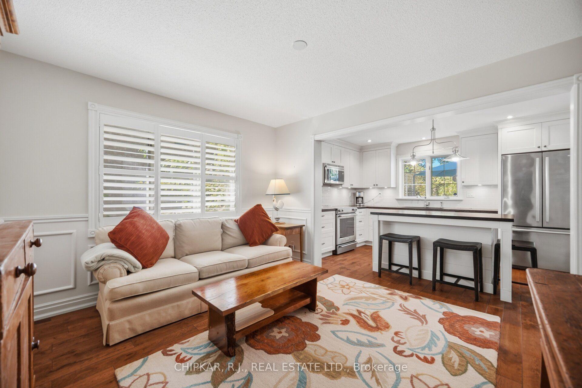 Photo 16 of 3 Esposito Court, Etobicoke, Eringate-Centennial-West Deane — HOMEH
