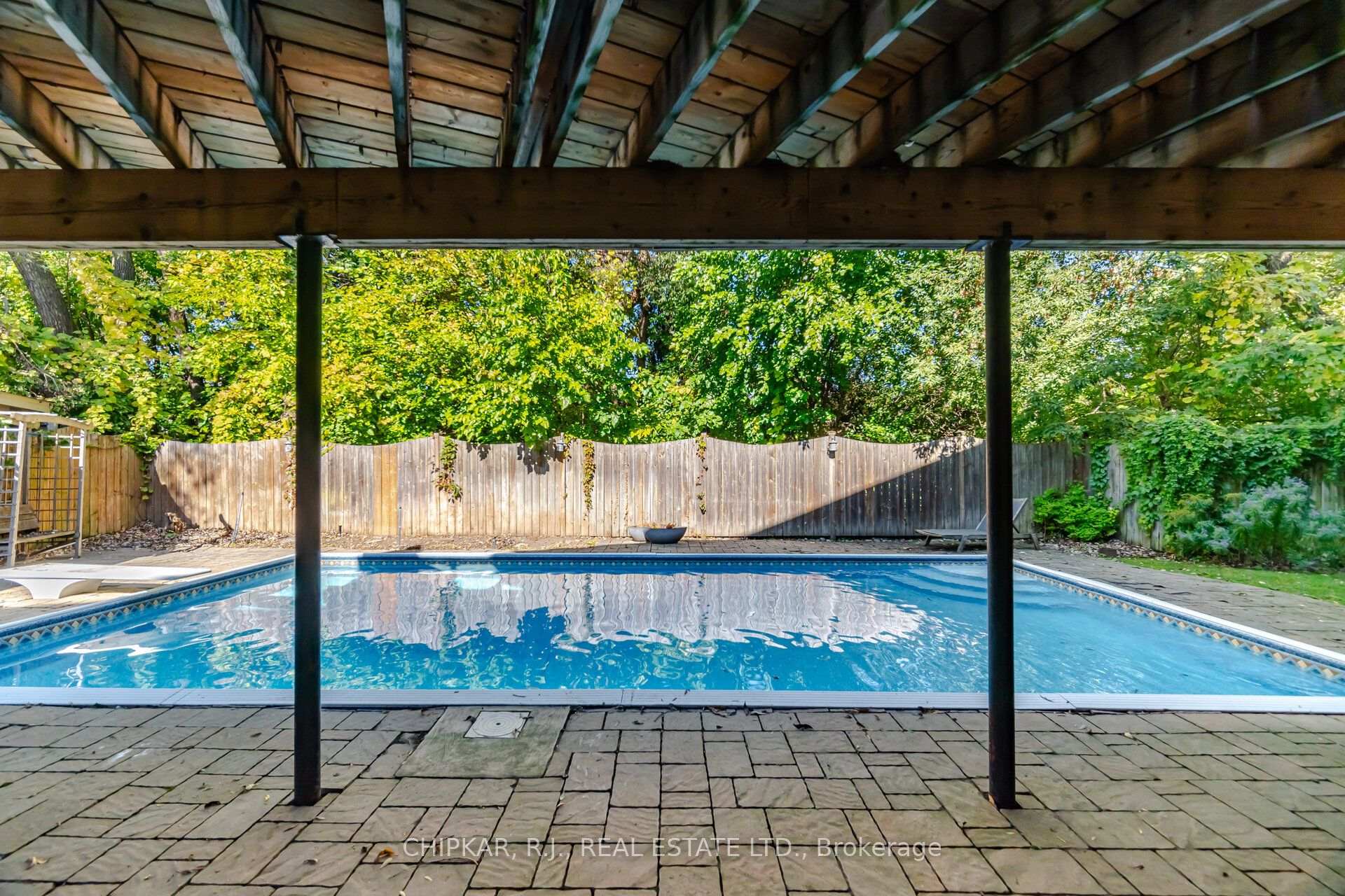 Photo 27 of 3 Esposito Court, Etobicoke, Eringate-Centennial-West Deane — HOMEH