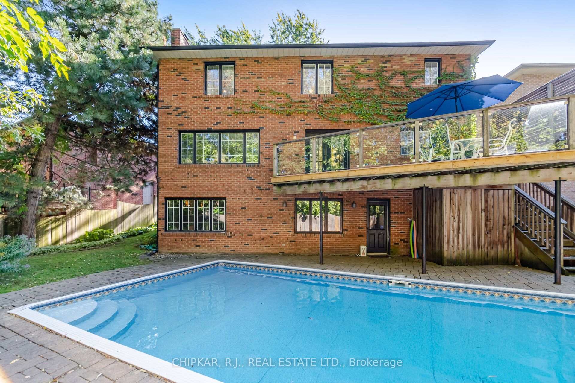 Photo 30 of 3 Esposito Court, Etobicoke, Eringate-Centennial-West Deane — HOMEH