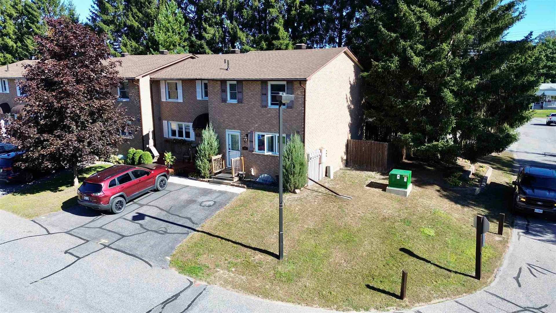 Photo 3 of 138 Frame Crescent, Elliot Lake — HOMEH