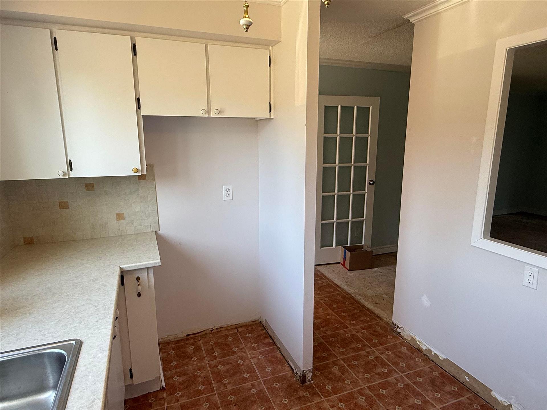 Photo 6 of 138 Frame Crescent, Elliot Lake — HOMEH