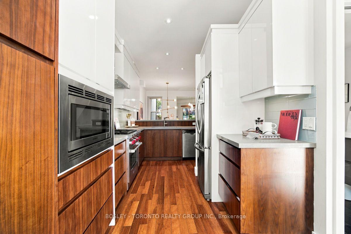 Photo 17 of 24 Bright Street, Toronto, Moss Park — HOMEH