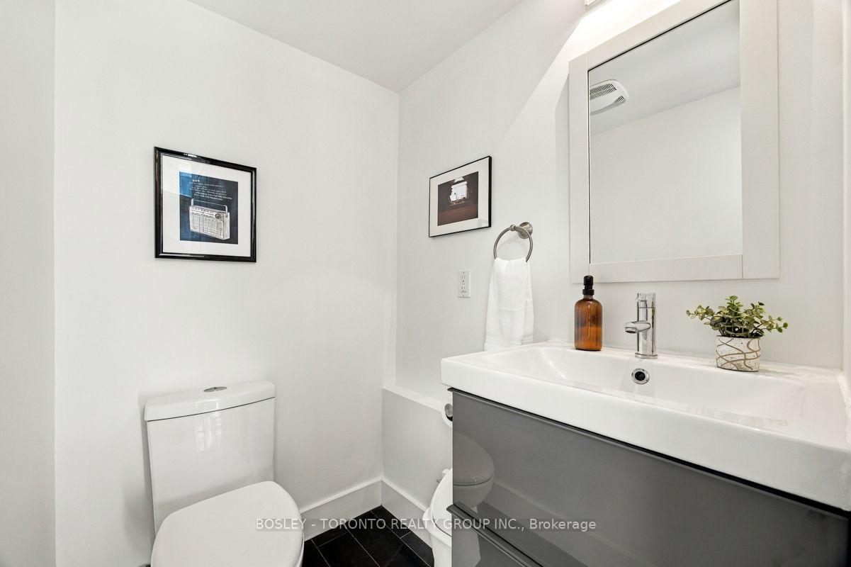 Photo 19 of 24 Bright Street, Toronto, Moss Park — HOMEH