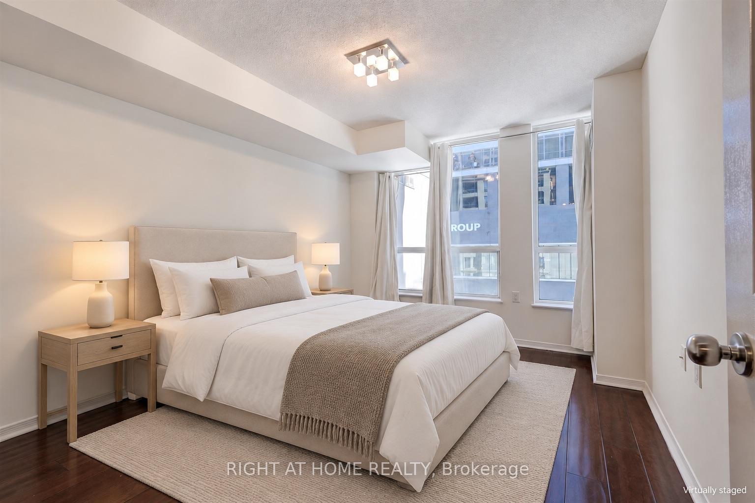 Photo 4 of Unit 507, 388 Bloor Street E, Toronto, Rosedale-Moore Park — HOMEH
