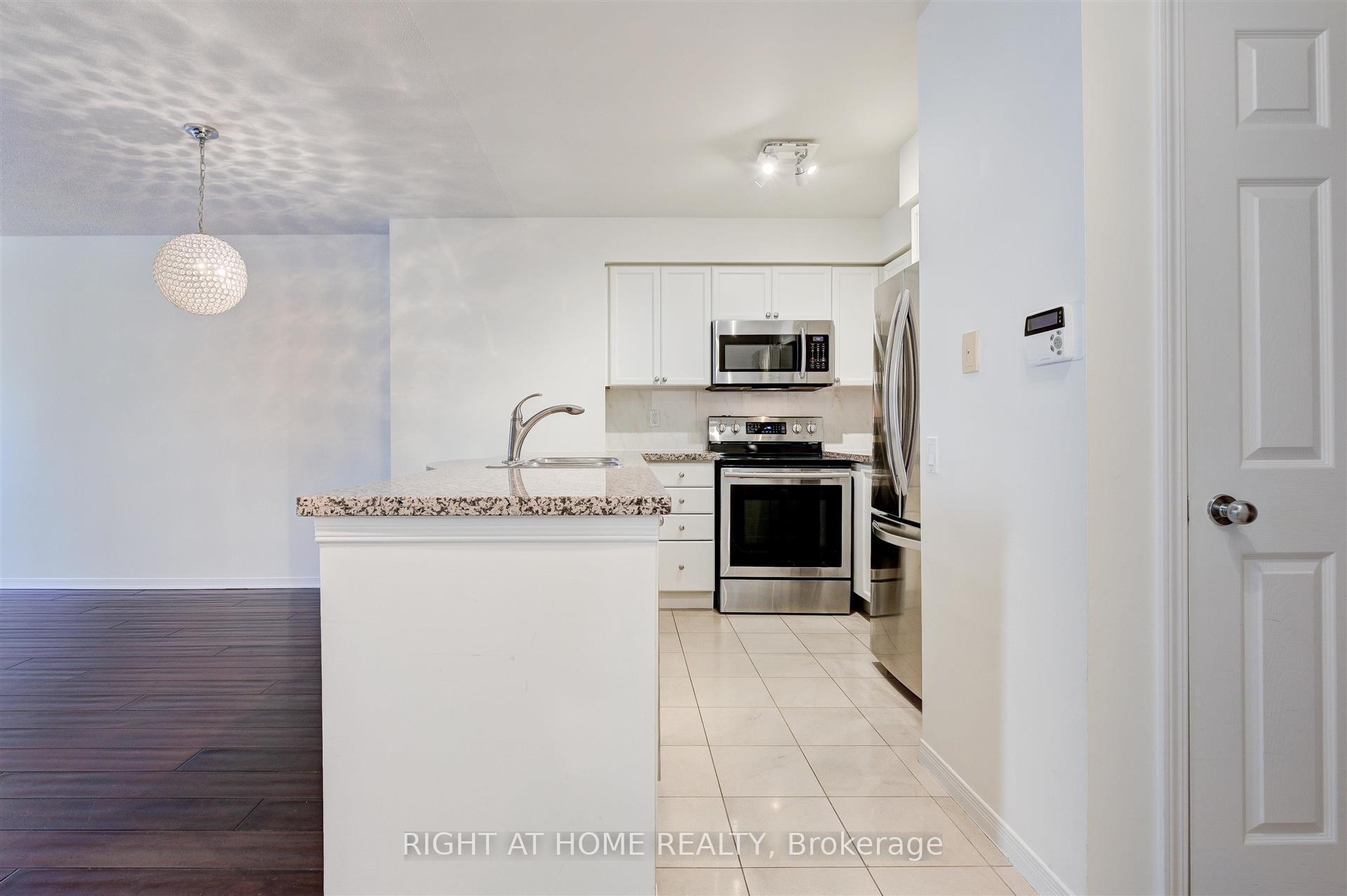 Photo 10 of Unit 507, 388 Bloor Street E, Toronto, Rosedale-Moore Park — HOMEH