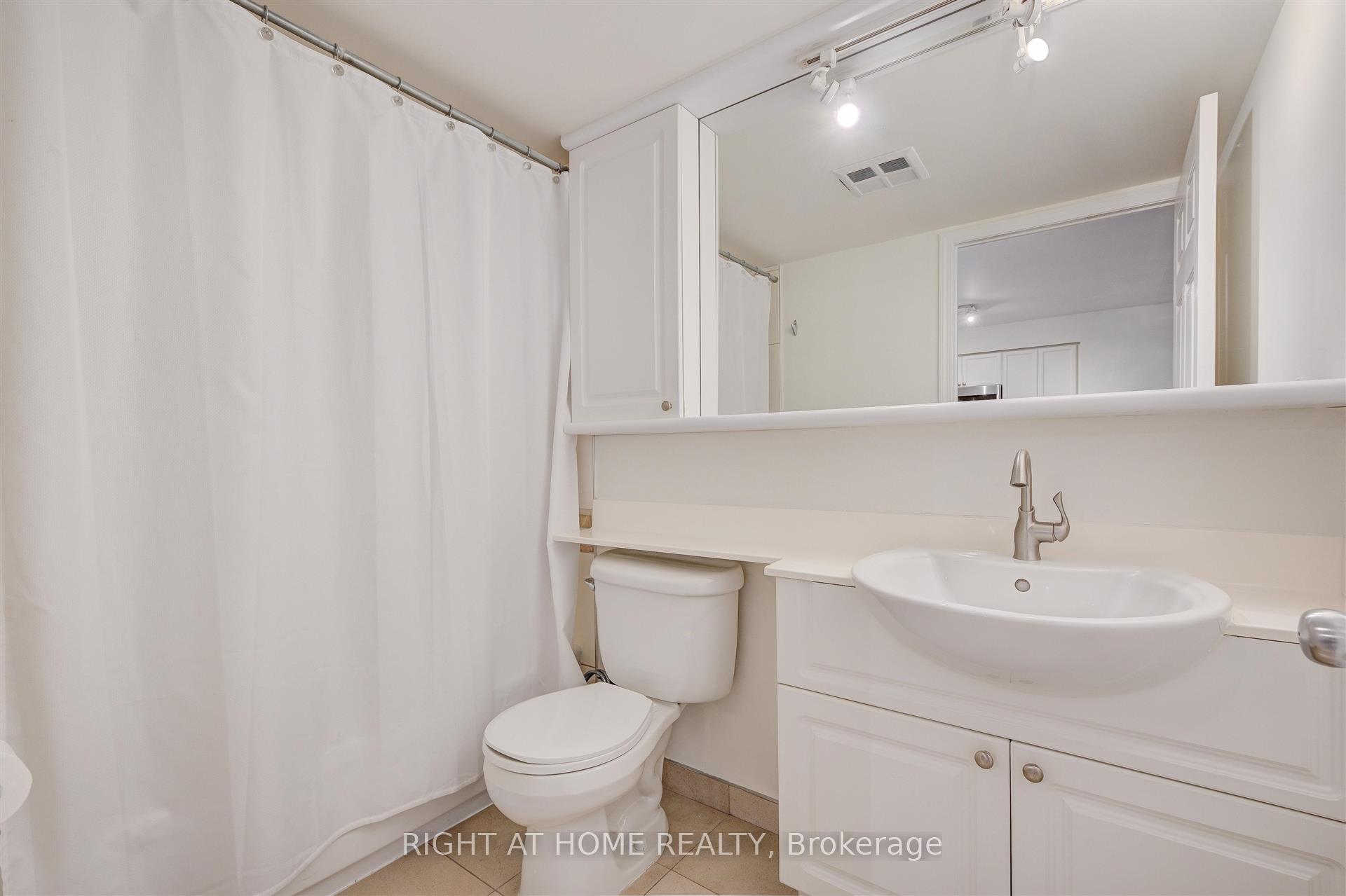 Photo 13 of Unit 507, 388 Bloor Street E, Toronto, Rosedale-Moore Park — HOMEH