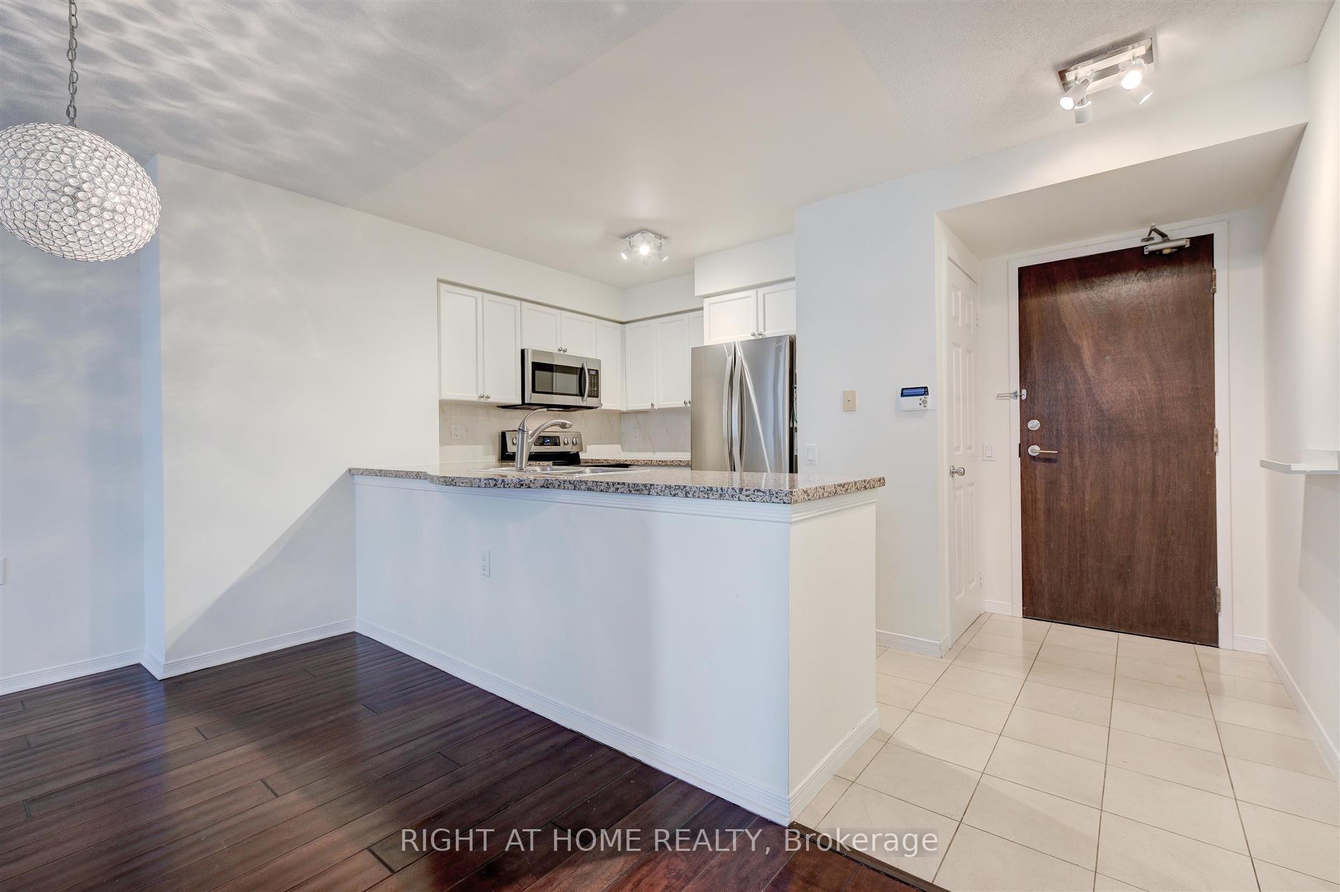 Photo 16 of Unit 507, 388 Bloor Street E, Toronto, Rosedale-Moore Park — HOMEH