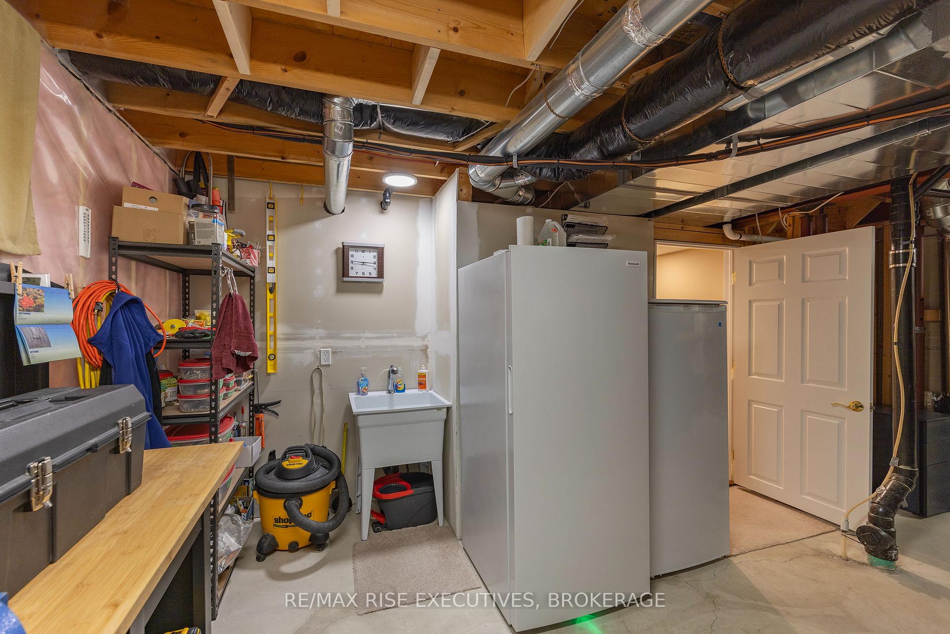 Photo 34 of 176 MacDougall Drive, Loyalist, Amherstview — HOMEH