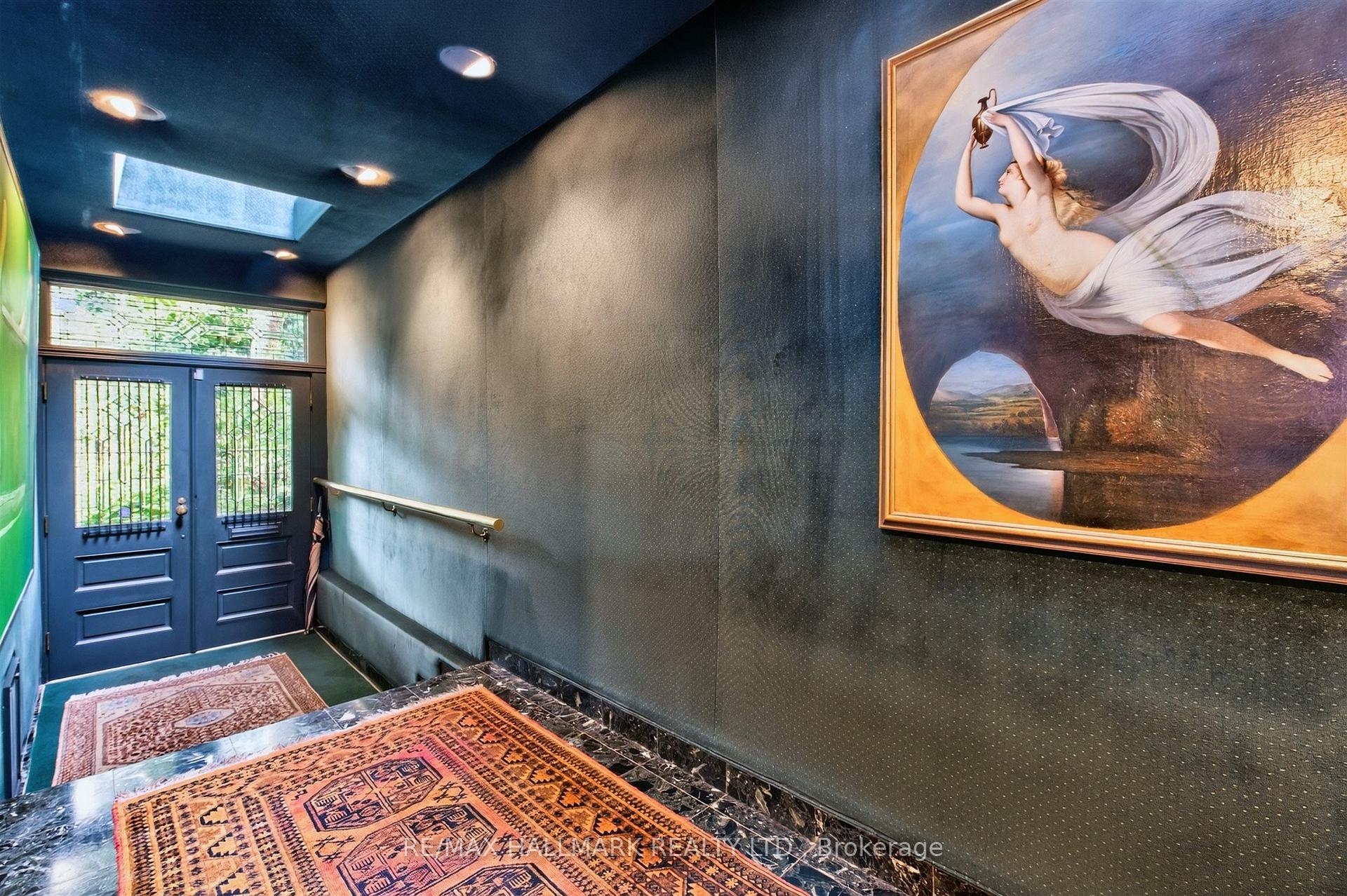 Photo 12 of 11 Pine Hill Road, Toronto, Rosedale-Moore Park — HOMEH