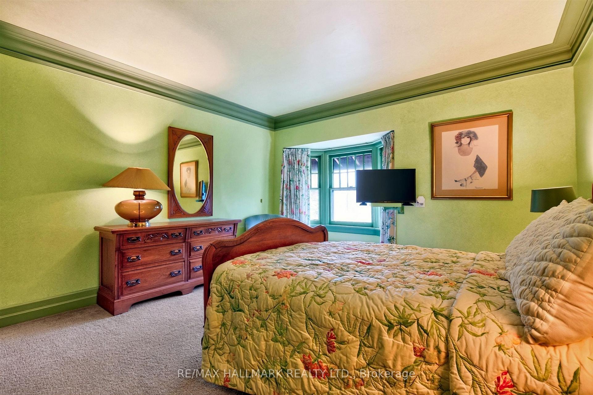 Photo 41 of 11 Pine Hill Road, Toronto, Rosedale-Moore Park — HOMEH