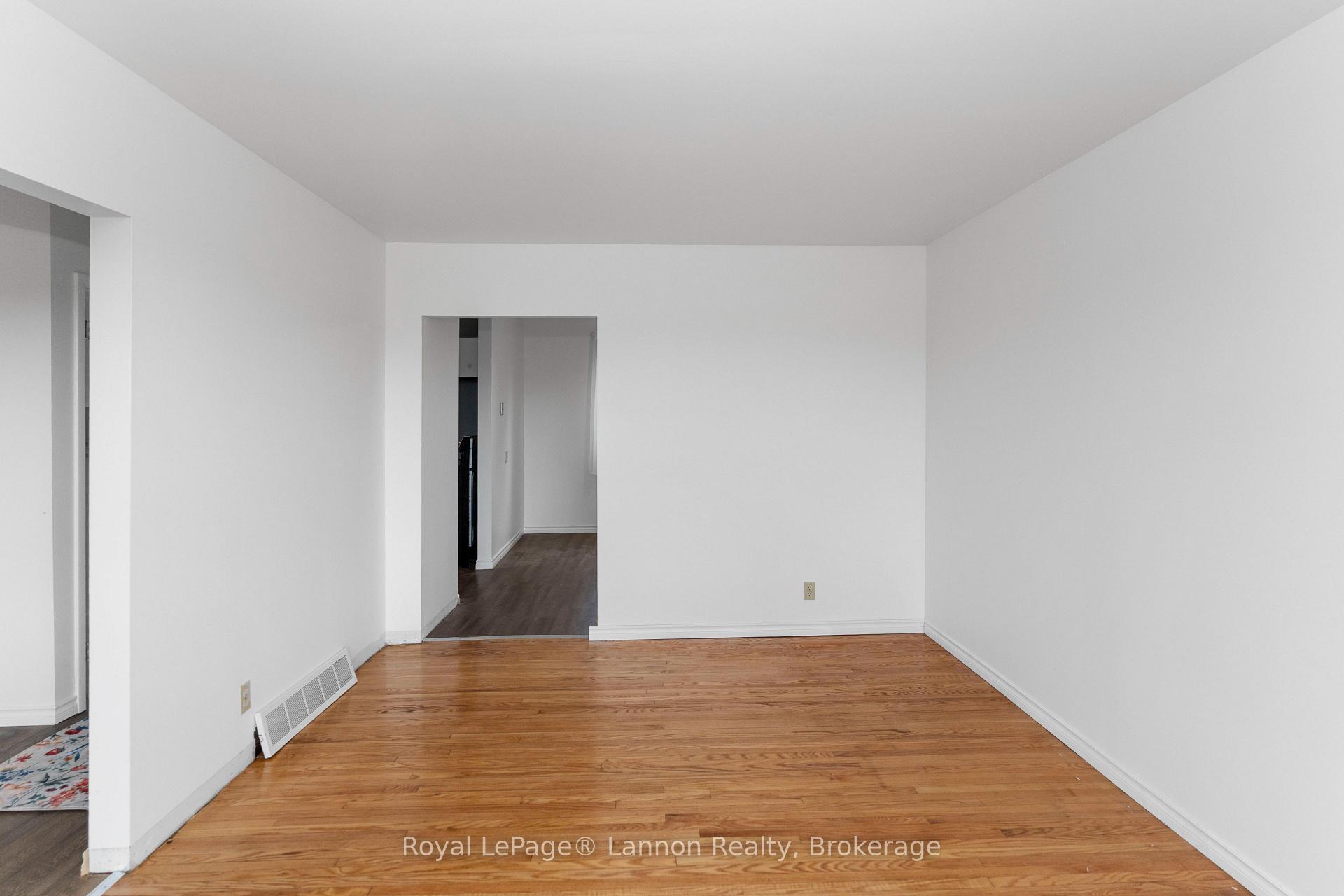 Photo 9 of 103A Redwood Avenue W, Thunder Bay, Northwood Park — HOMEH
