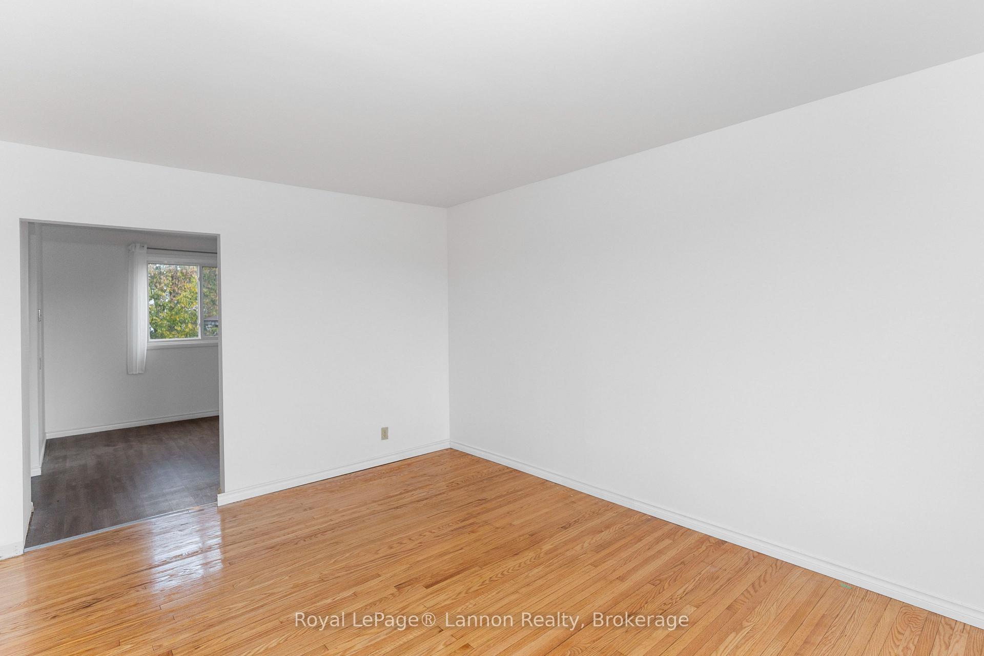 Photo 10 of 103A Redwood Avenue W, Thunder Bay, Northwood Park — HOMEH