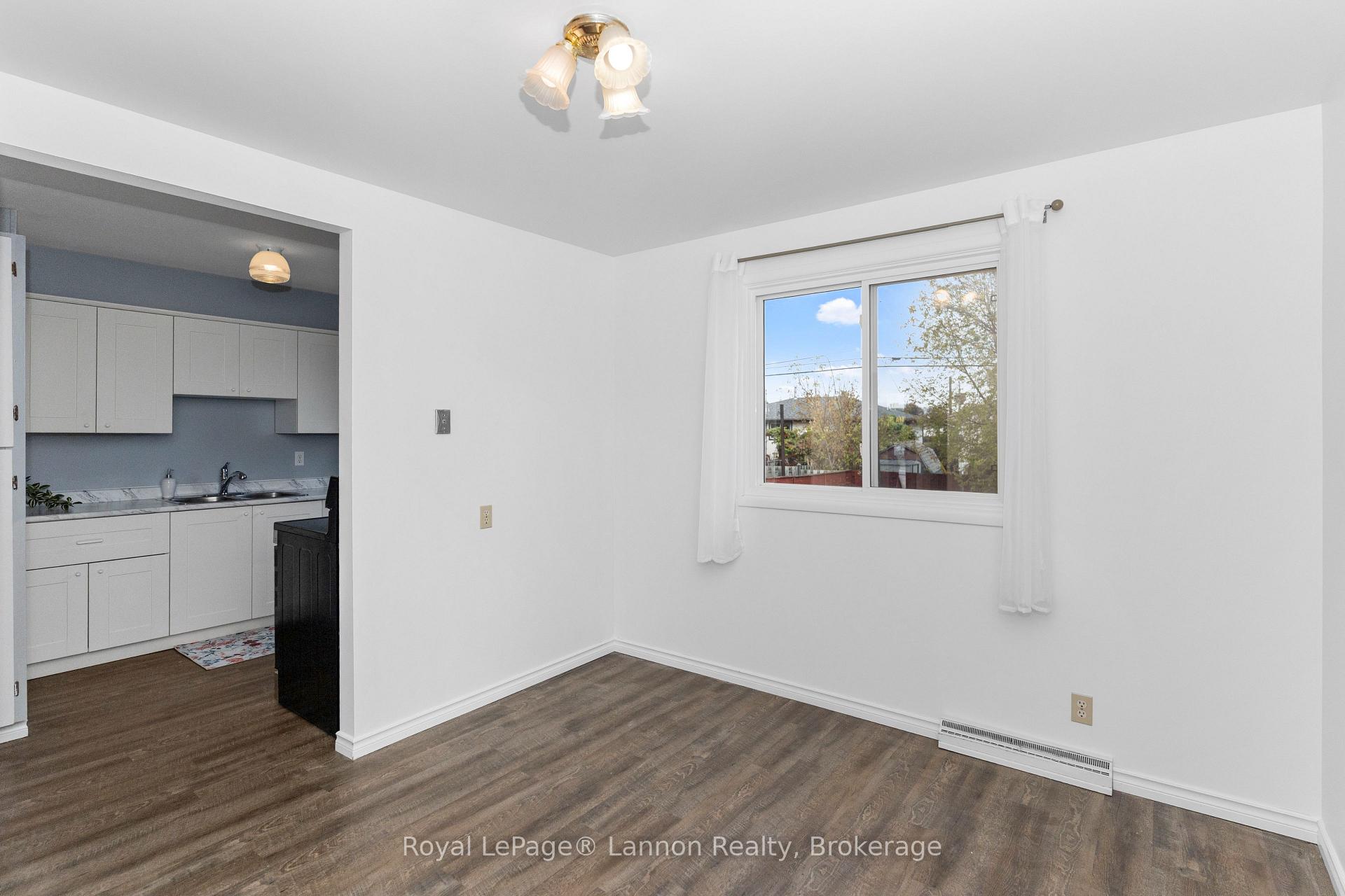 Photo 11 of 103A Redwood Avenue W, Thunder Bay, Northwood Park — HOMEH