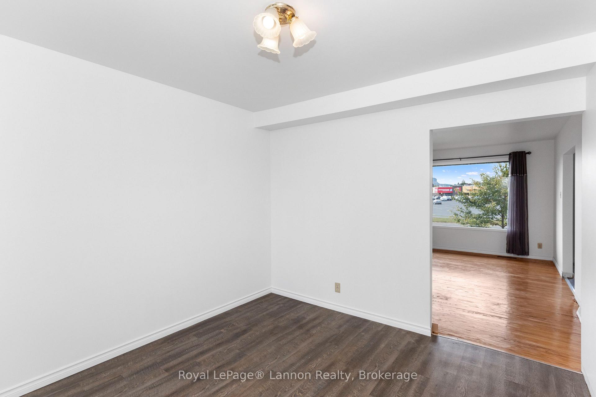 Photo 14 of 103A Redwood Avenue W, Thunder Bay, Northwood Park — HOMEH