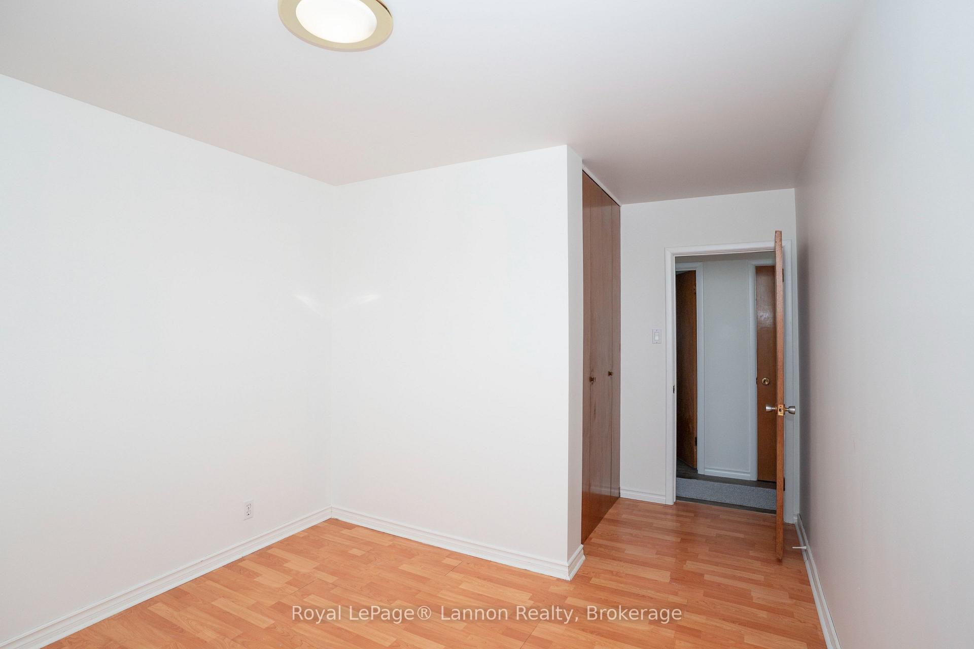 Photo 16 of 103A Redwood Avenue W, Thunder Bay, Northwood Park — HOMEH