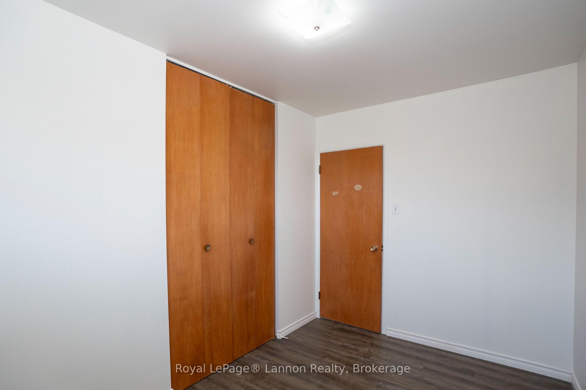 Photo 18 of 103A Redwood Avenue W, Thunder Bay, Northwood Park — HOMEH