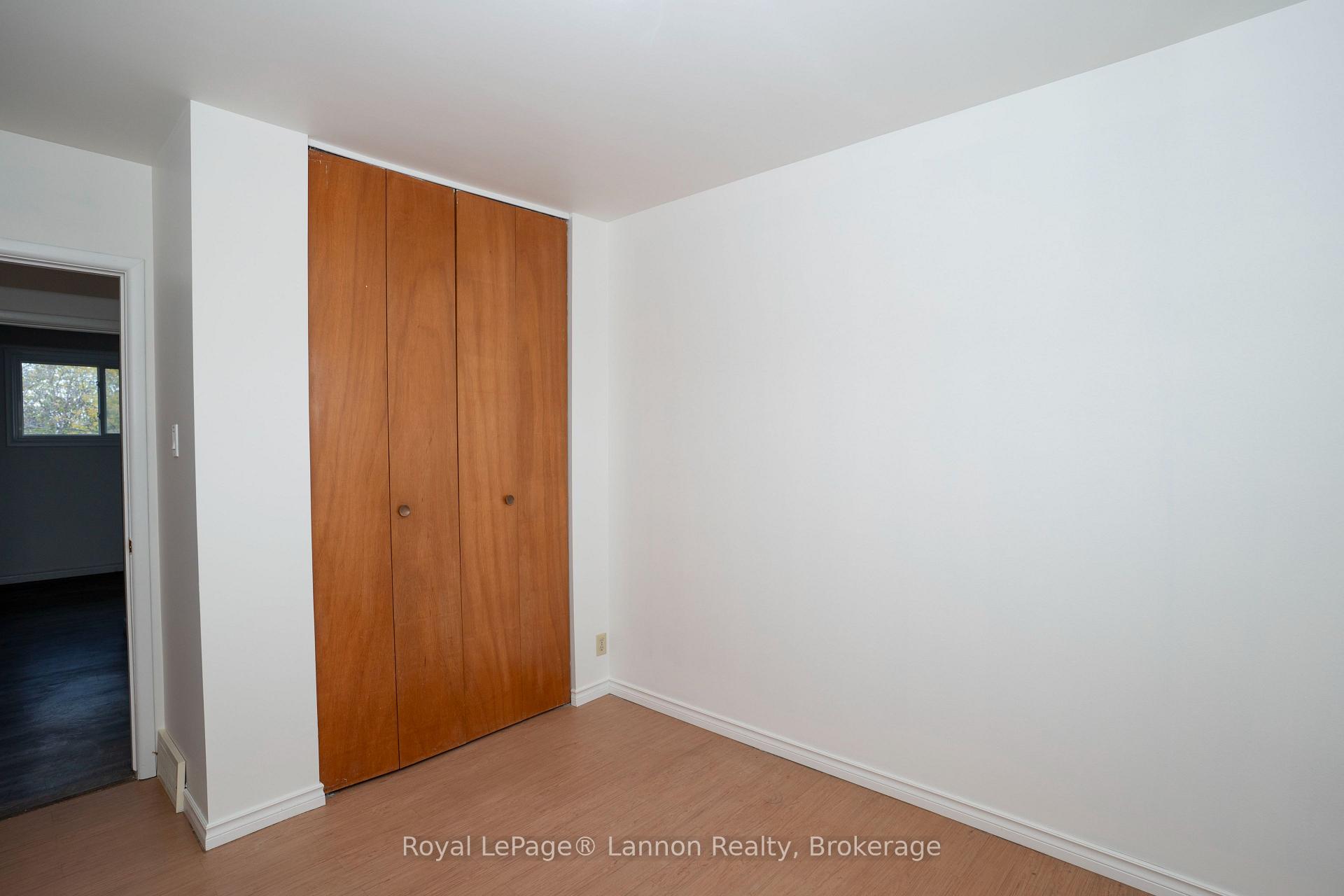 Photo 21 of 103A Redwood Avenue W, Thunder Bay, Northwood Park — HOMEH