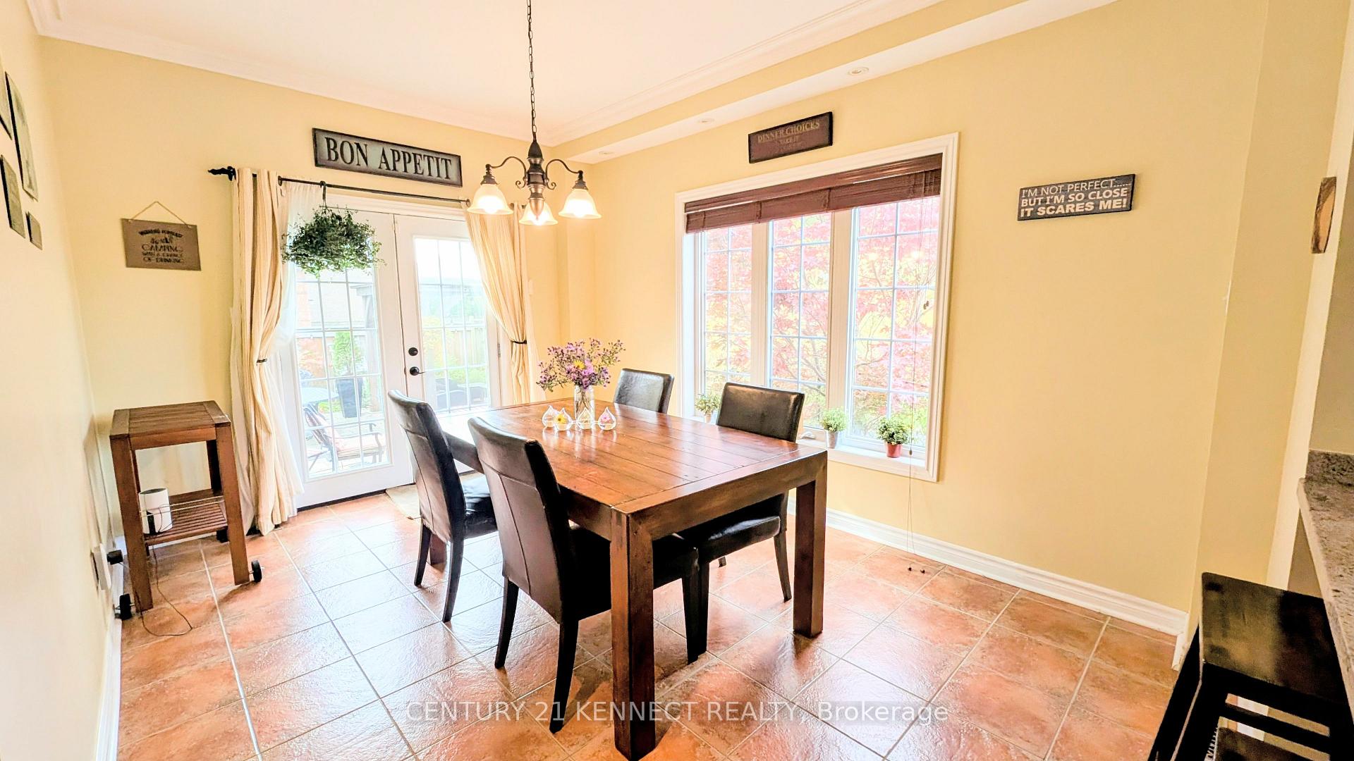 Photo 7 of 365 Old Colony Road, Richmond Hill, Oak Ridges Lake Wilcox — HOMEH