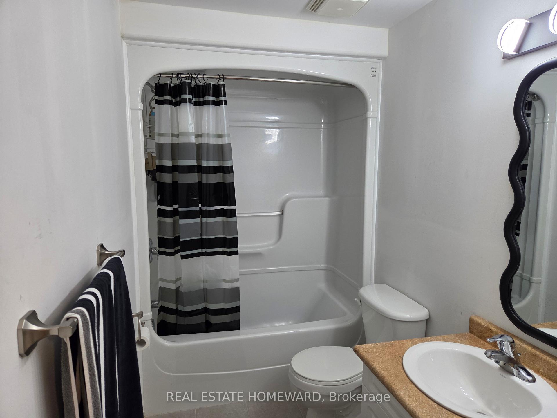 Photo 24 of 139 Birkhall Place, Barrie, Innis-Shore — HOMEH