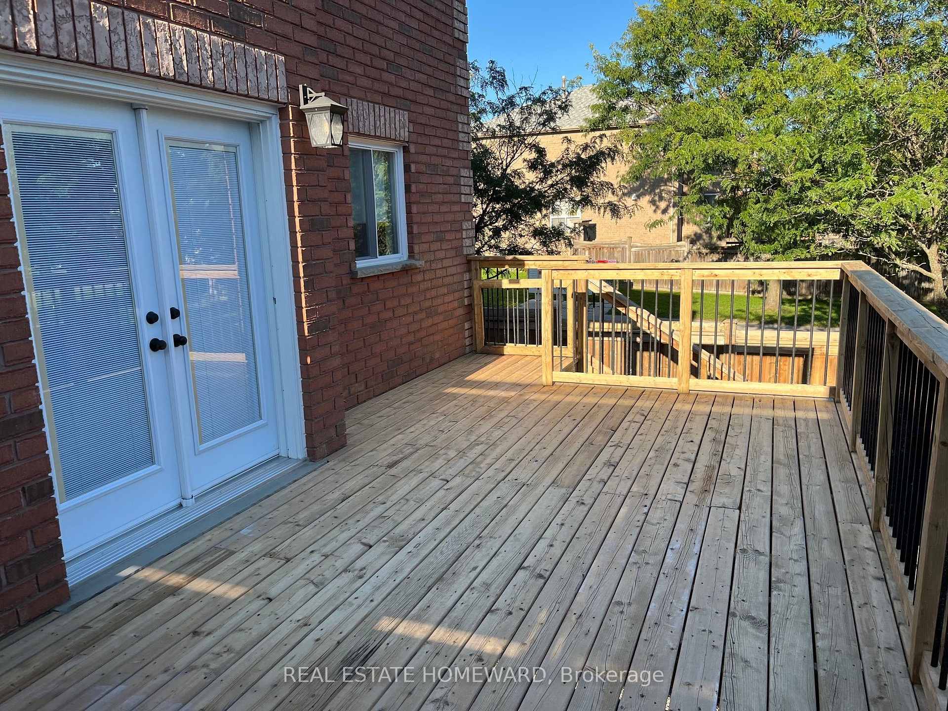 Photo 30 of 139 Birkhall Place, Barrie, Innis-Shore — HOMEH