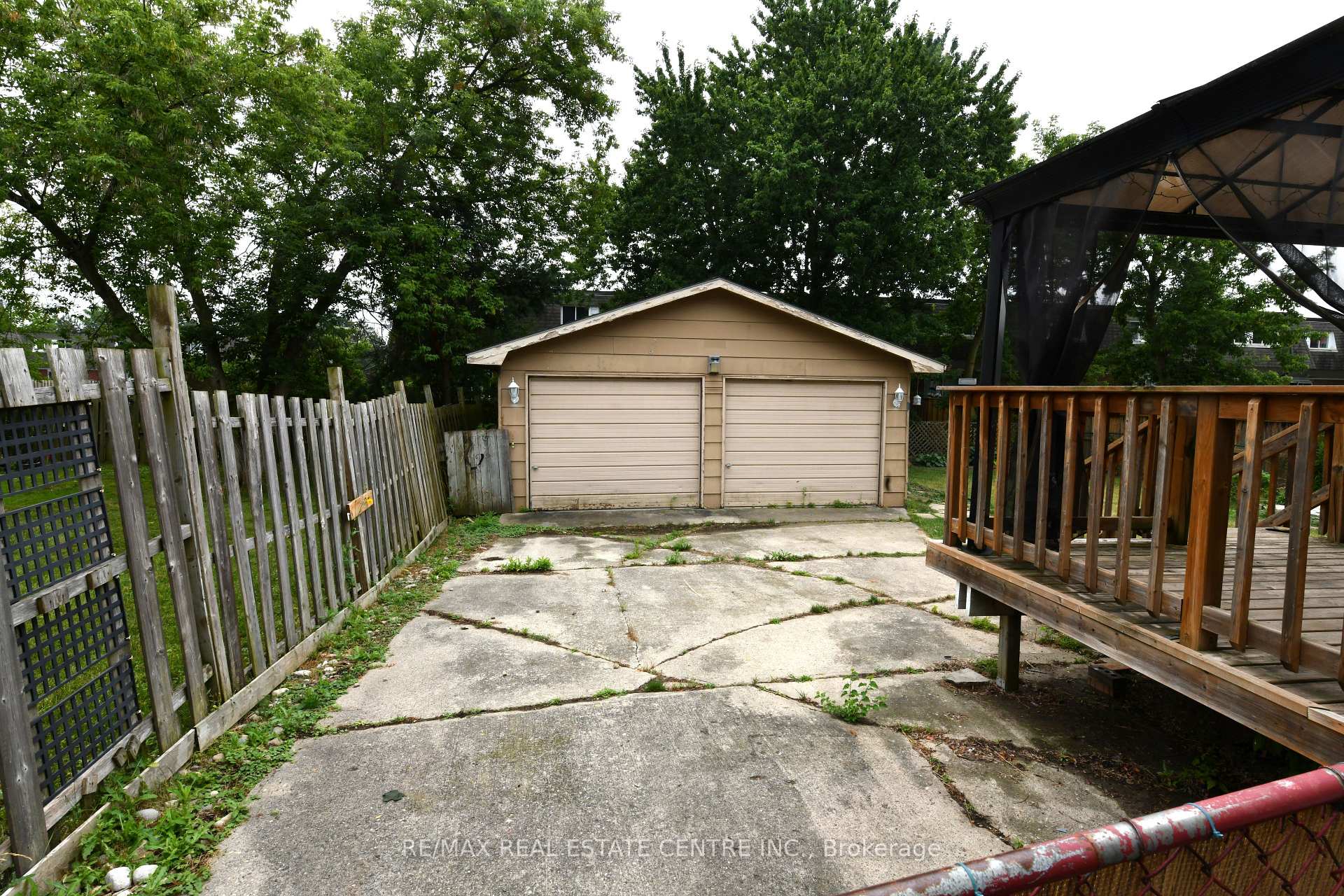Photo 11 of 37 Ebury Crescent, London, South S — HOMEH