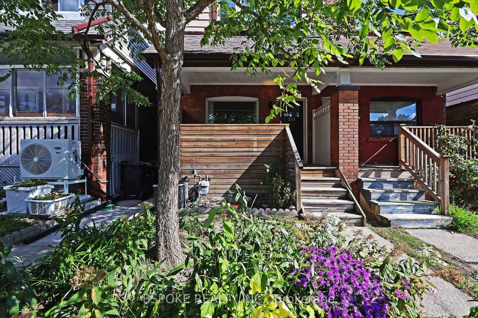 Photo 2 of 389 Coxwell Avenue, Toronto, Woodbine Corridor — HOMEH