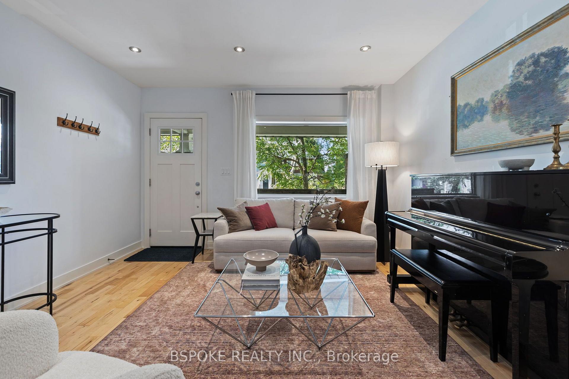 Photo 6 of 389 Coxwell Avenue, Toronto, Woodbine Corridor — HOMEH