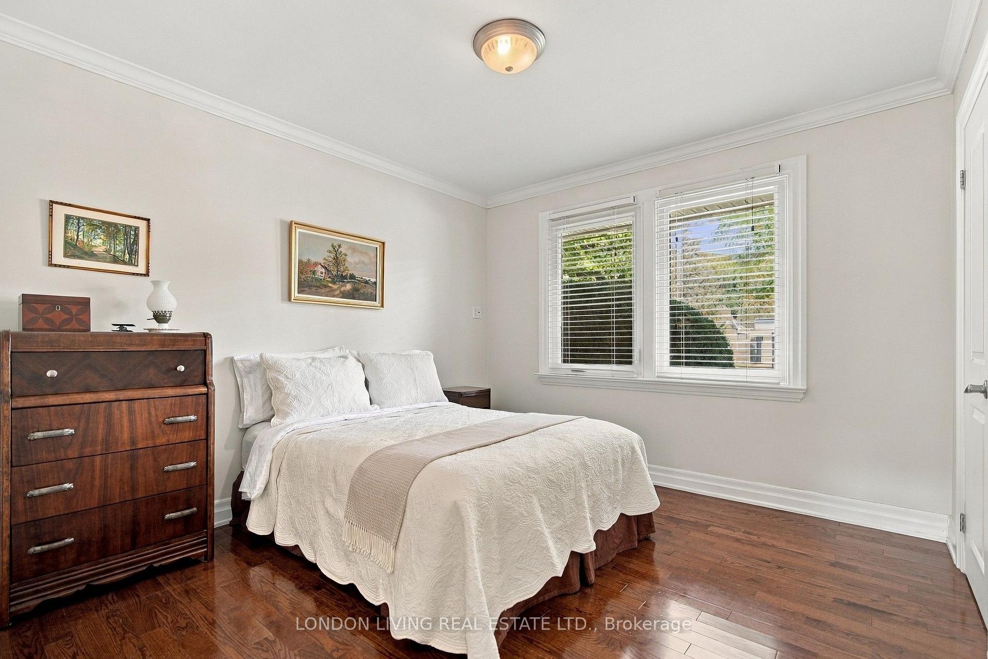 Photo 23 of 69 Logan Avenue, London, East B — HOMEH