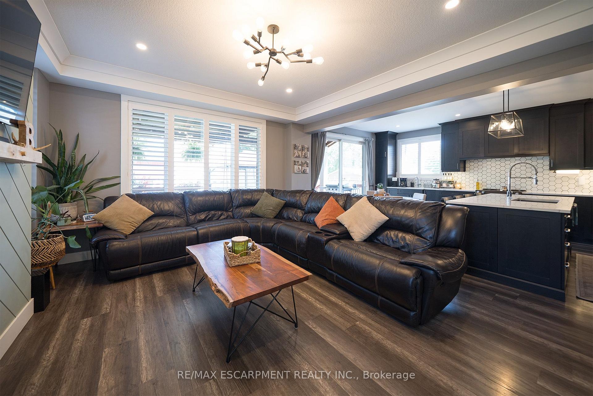 Photo 10 of 166 King Street, Brant, Burford — HOMEH