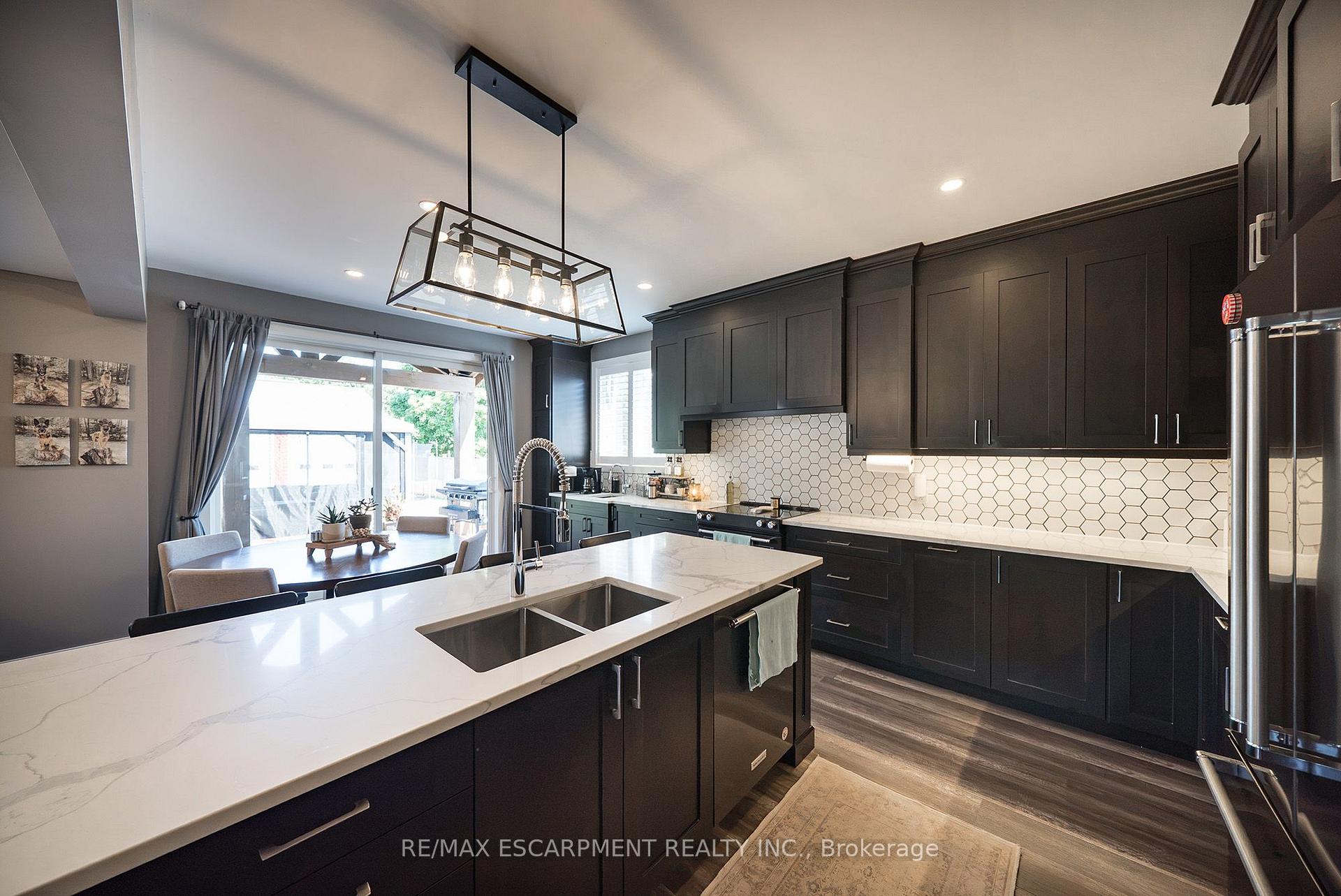 Photo 13 of 166 King Street, Brant, Burford — HOMEH
