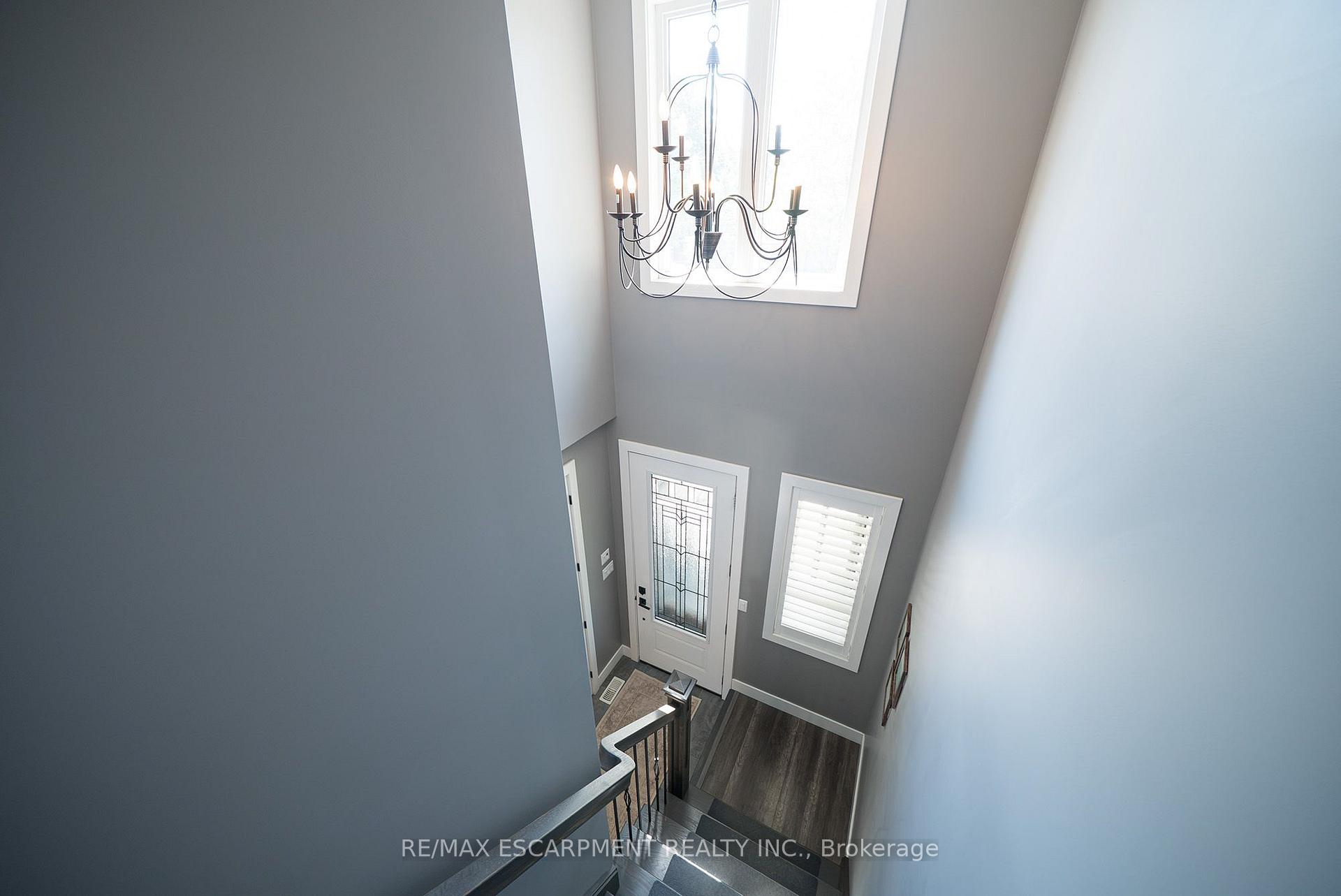 Photo 17 of 166 King Street, Brant, Burford — HOMEH