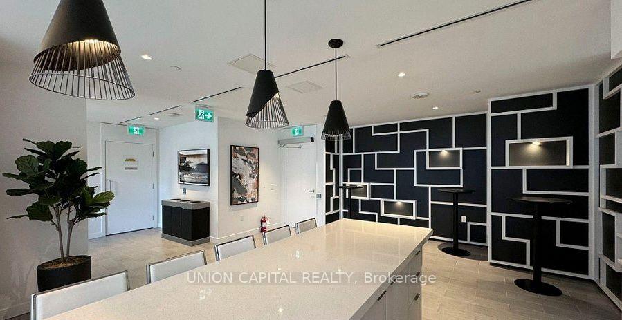 Photo of Unit 2209, 195 Redpath Avenue