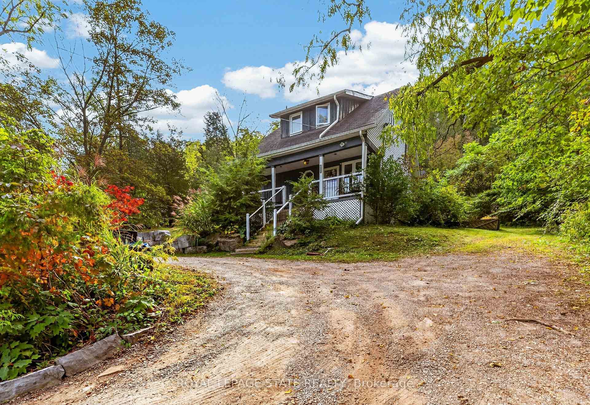 Photo of 211 Main Street W