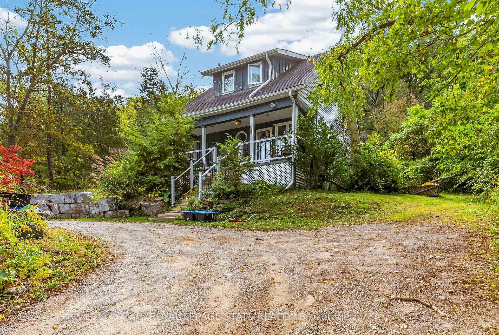 Photo 6 of 211 Main Street W, Grimsby, Grimsby West — HOMEH
