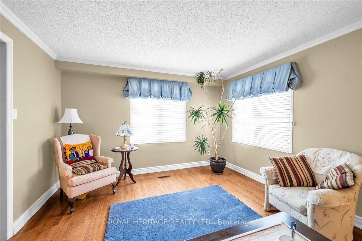 Photo 9 of 15 Cadby Road, Ajax, South West — HOMEH