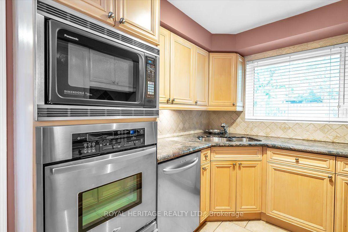 Photo 12 of 15 Cadby Road, Ajax, South West — HOMEH