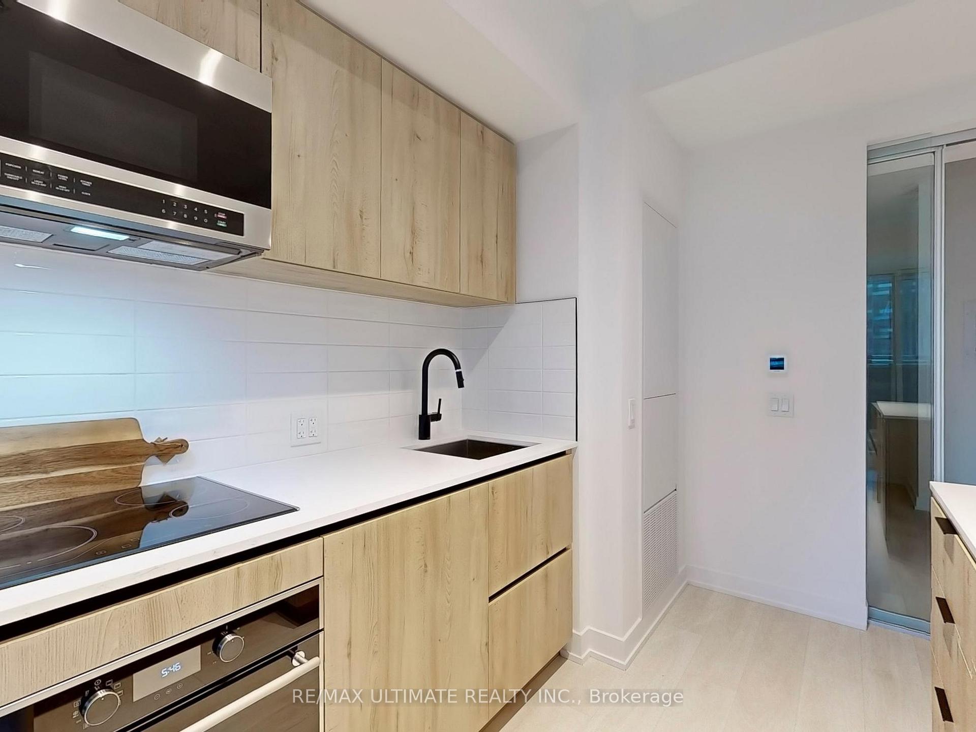 Photo 18 of Unit 207, 117 Broadway Avenue, Toronto, Mount Pleasant West — HOMEH