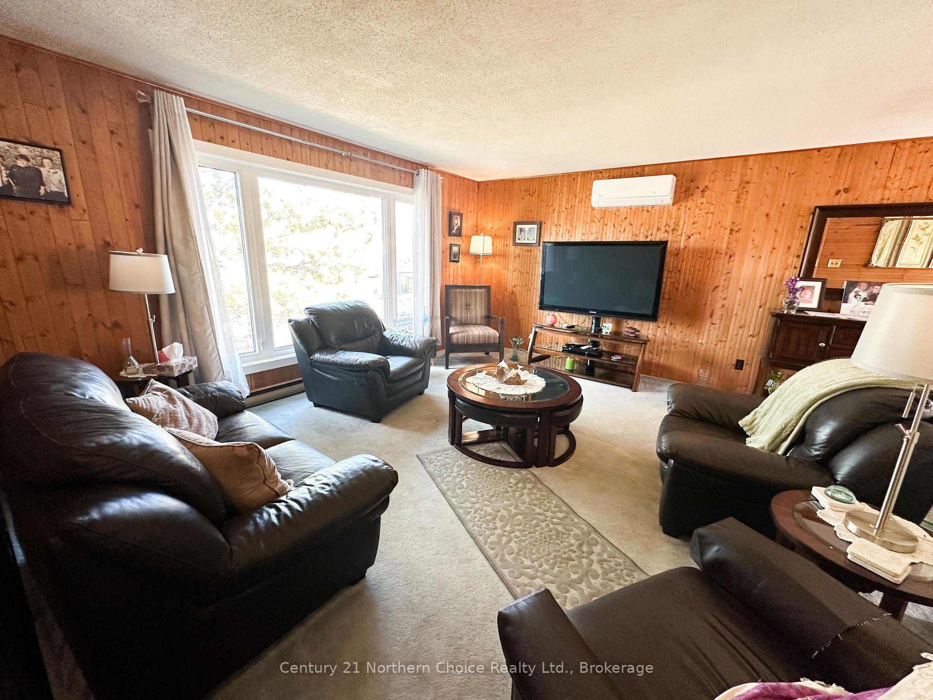 Photo 7 of 98 Detta Road, Red Lake — HOMEH