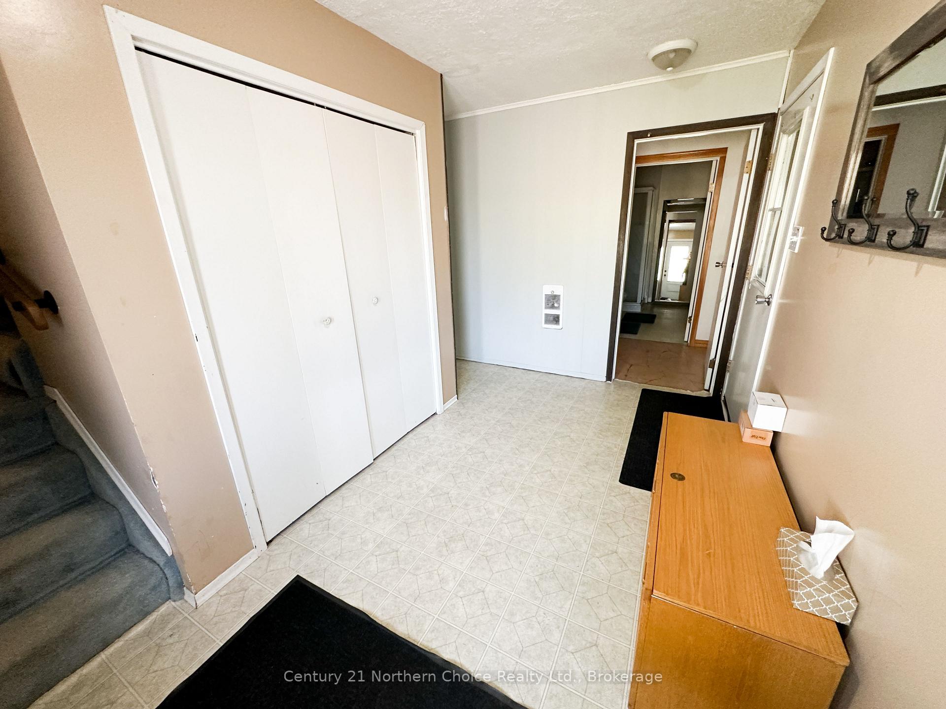 Photo 19 of 98 Detta Road, Red Lake — HOMEH