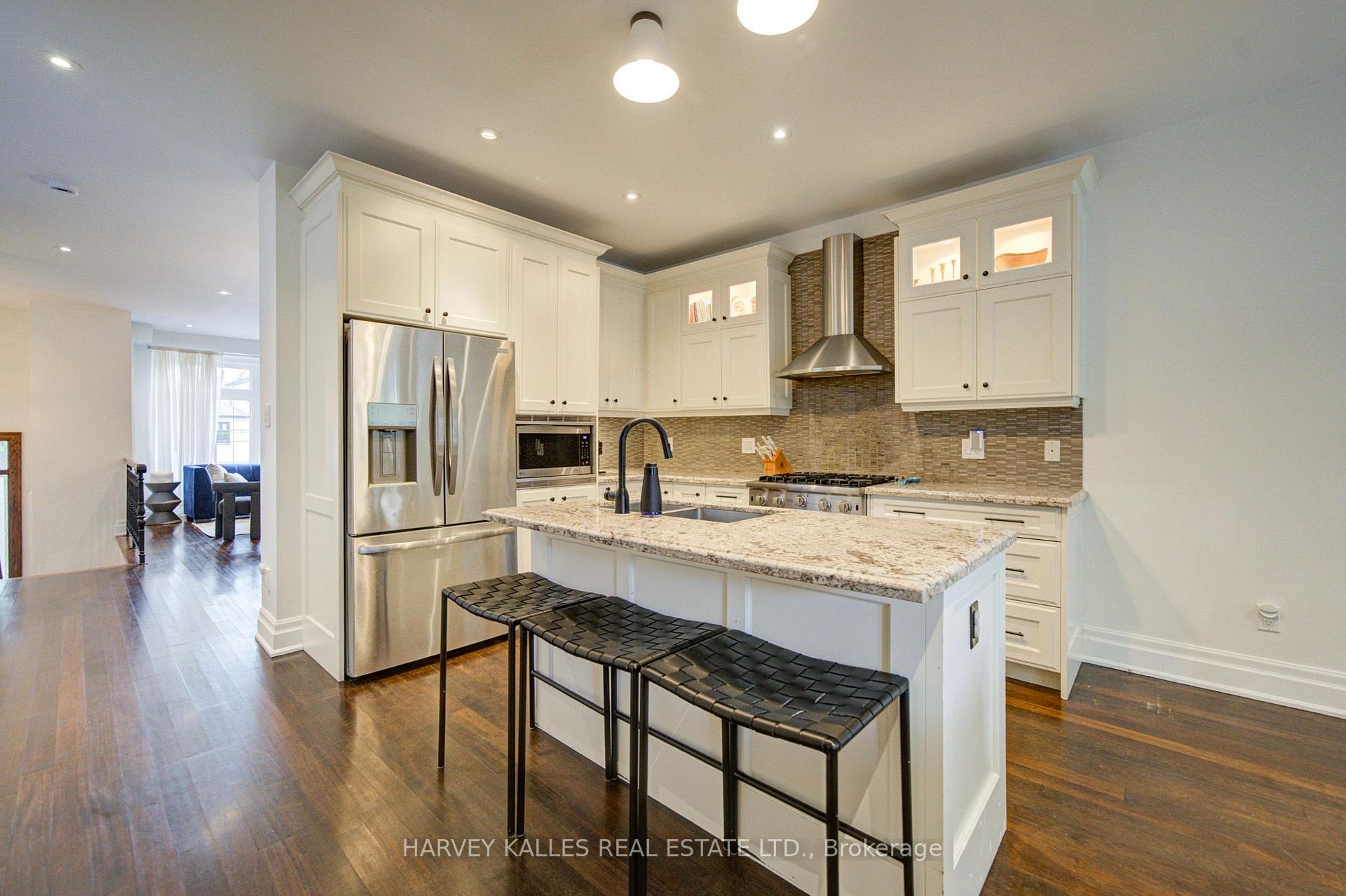 Photo 11 of 328 Douglas Avenue, Toronto, Bedford Park-Nortown — HOMEH