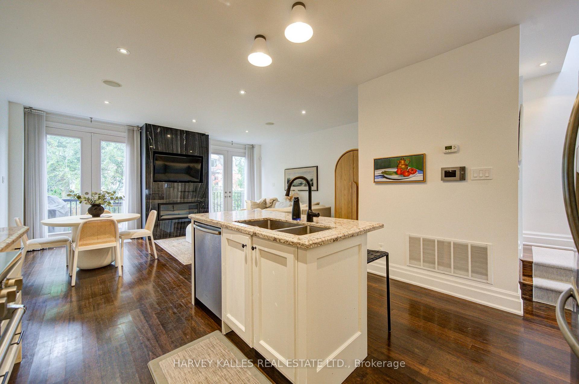 Photo 14 of 328 Douglas Avenue, Toronto, Bedford Park-Nortown — HOMEH