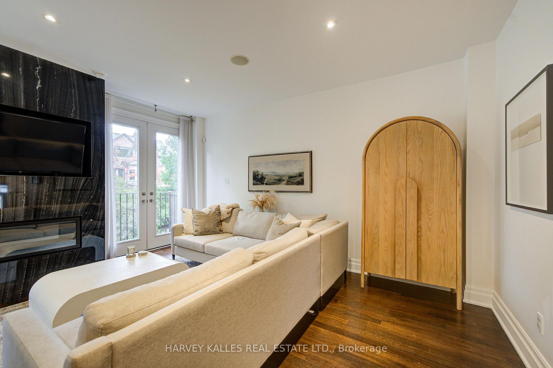 Photo 16 of 328 Douglas Avenue, Toronto, Bedford Park-Nortown — HOMEH