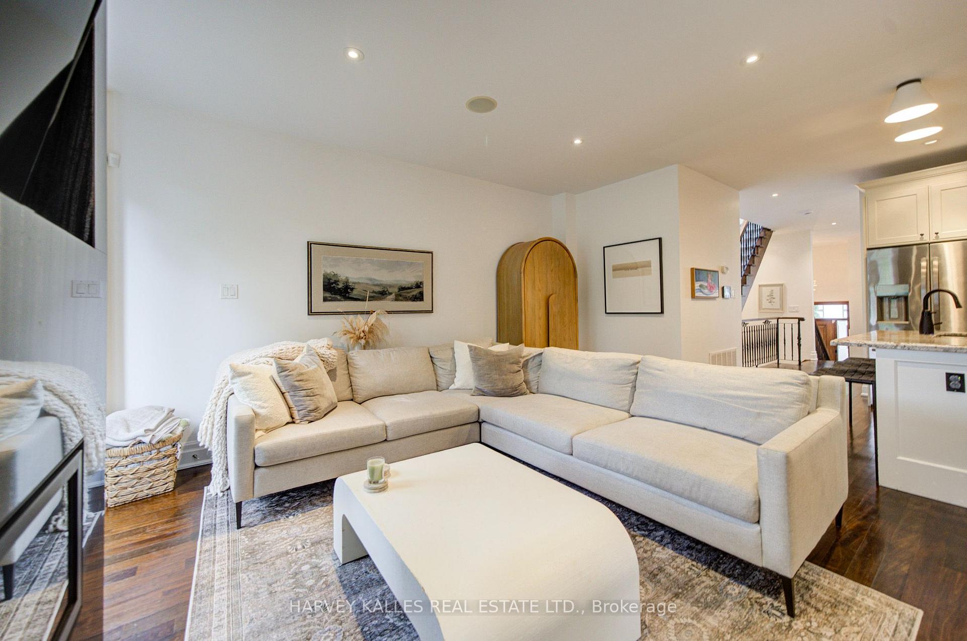 Photo 18 of 328 Douglas Avenue, Toronto, Bedford Park-Nortown — HOMEH