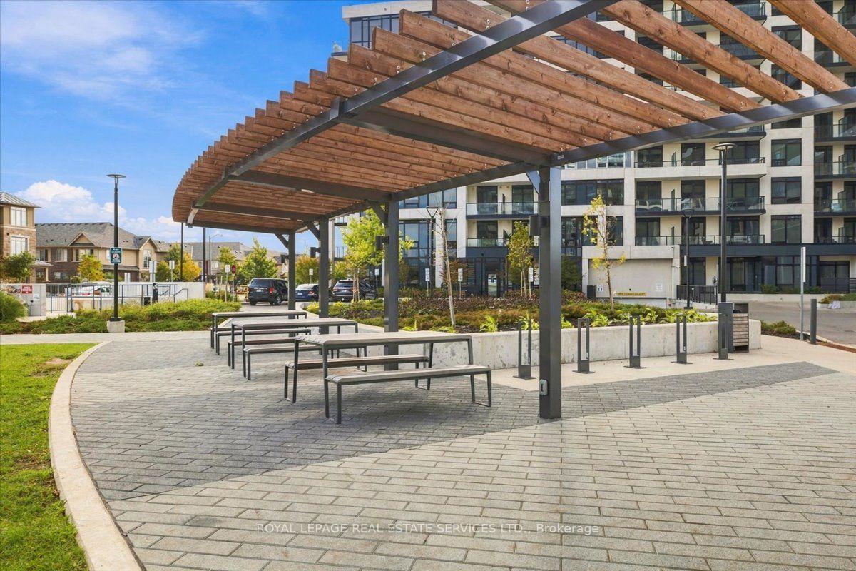 Photo 5 of Unit 402, 3220 William Coltson Avenue, Oakville, Joshua Meadows — HOMEH