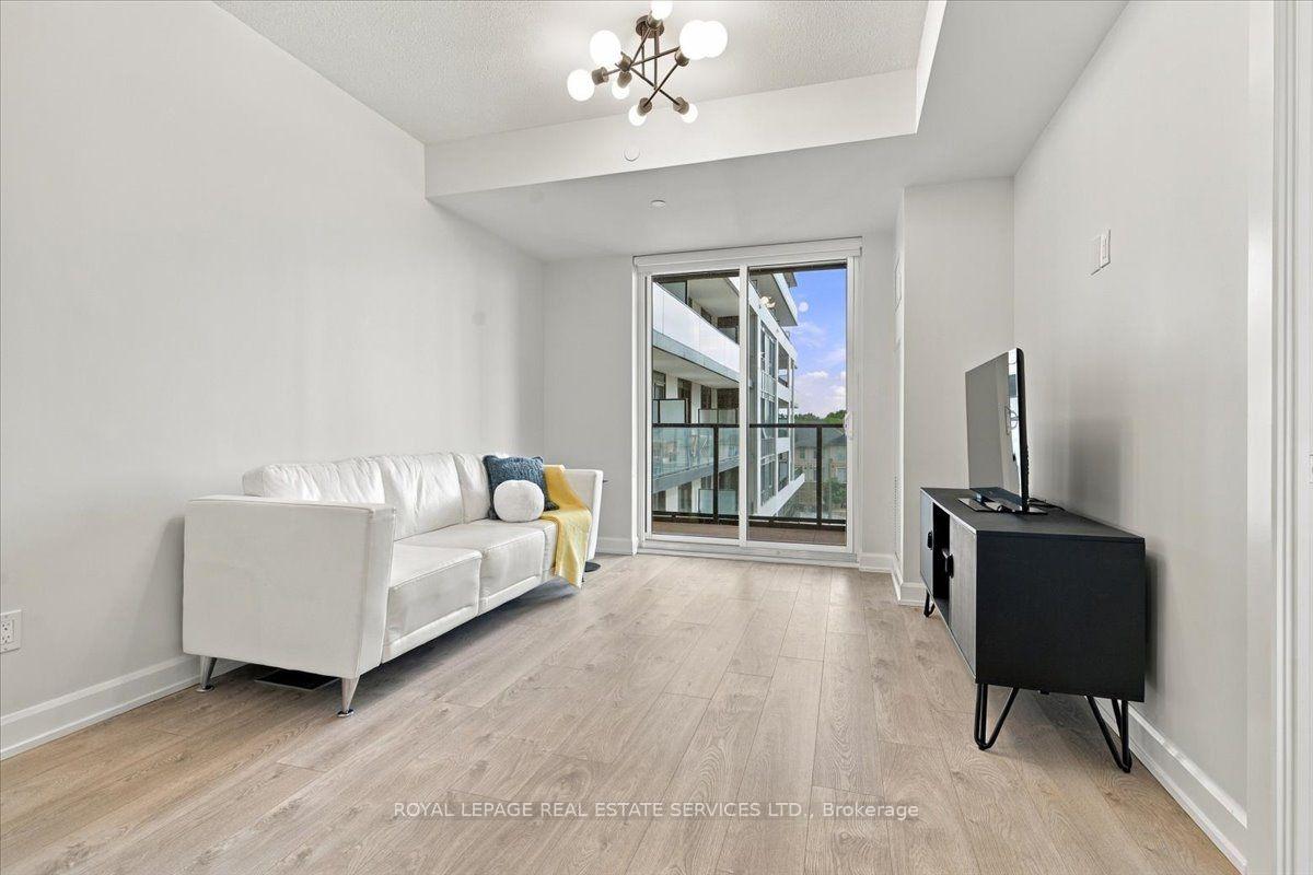 Photo 14 of Unit 402, 3220 William Coltson Avenue, Oakville, Joshua Meadows — HOMEH