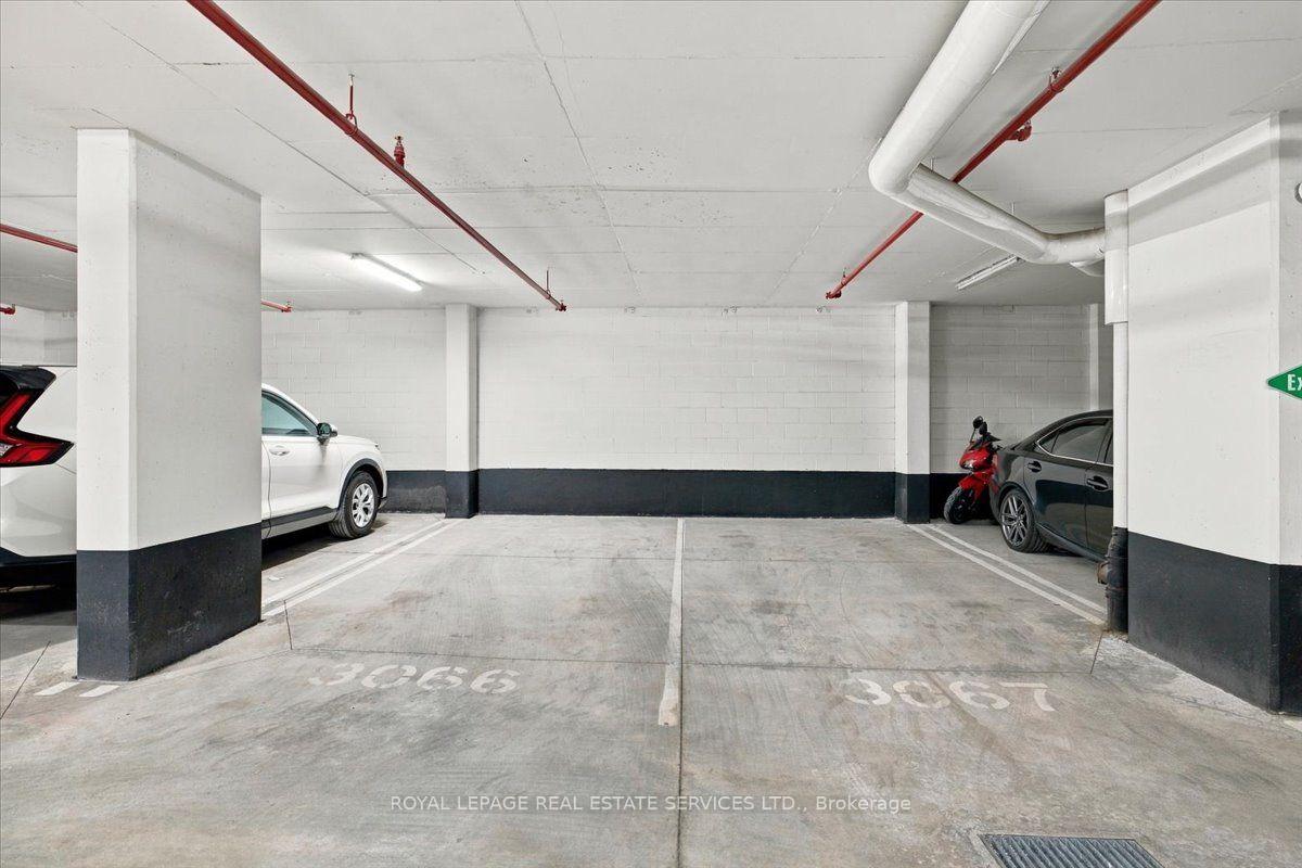 Photo 35 of Unit 402, 3220 William Coltson Avenue, Oakville, Joshua Meadows — HOMEH