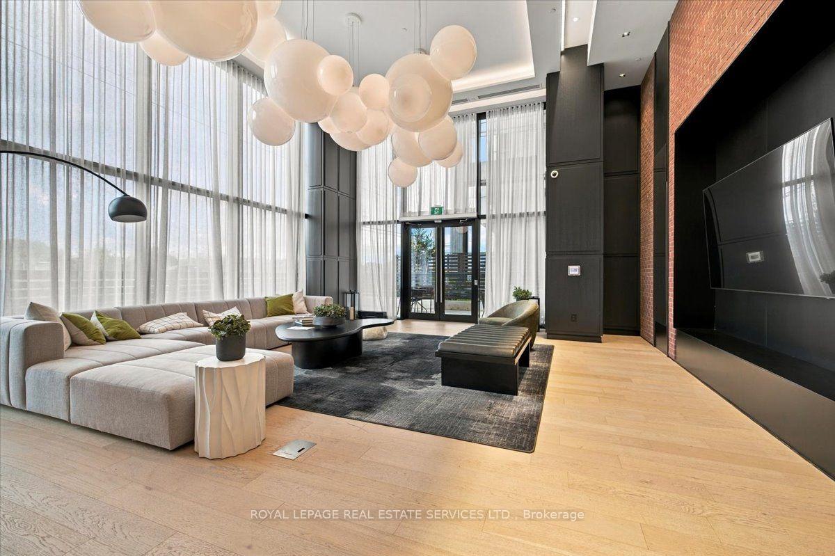 Photo 40 of Unit 402, 3220 William Coltson Avenue, Oakville, Joshua Meadows — HOMEH