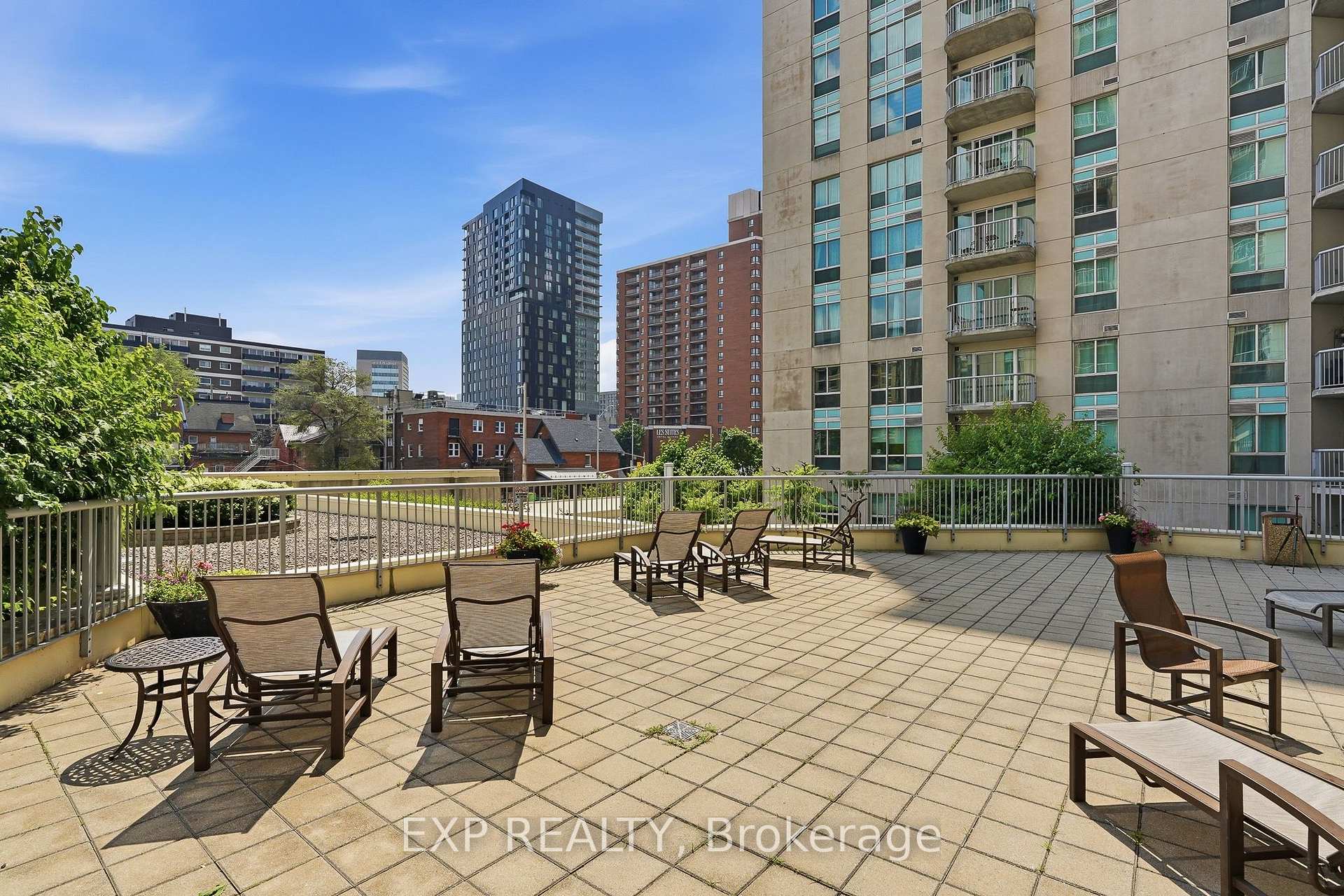 Photo 6 of Unit 304, 234 Rideau Street, Ottawa, Sandy Hill — HOMEH